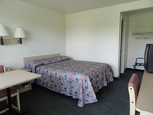 Imagen de la habitación del Hotel Travel Inn, Greensboro. Foto 3