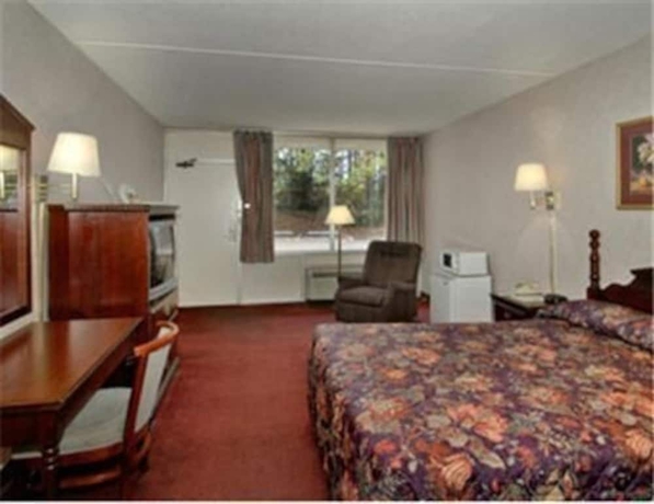 Imagen de la habitación del Hotel Travel Inn, Homewood. Foto 9