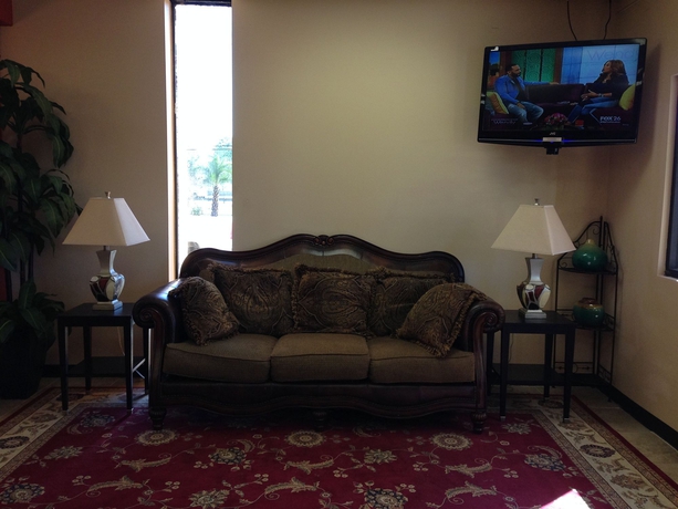 Imagen de los interiores del Hotel Travel Inn, Houston. Foto 13