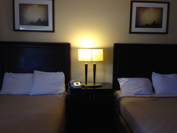 Imagen de la habitación del Hotel Travel Inn, Houston. Foto 12