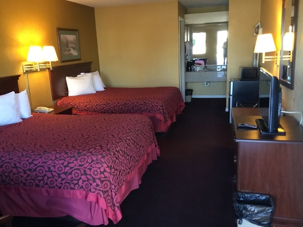 Imagen de la habitación del Hotel Travel Inn North Little Rock. Foto 3