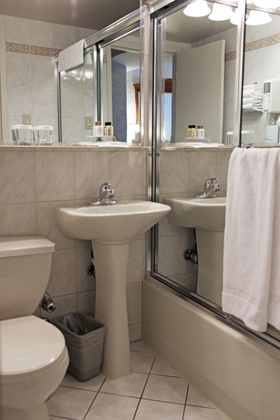 Imagen de la habitación del Hotel Travel Inn, Nueva York. Foto 8