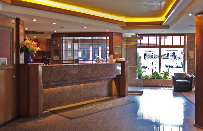 Imagen de los interiores del Hotel Travel Inn, Nueva York. Foto 12