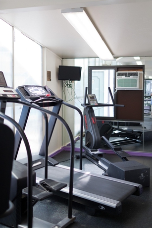 Imagen de los interiores del Hotel Travel Inn, Nueva York. Foto 13