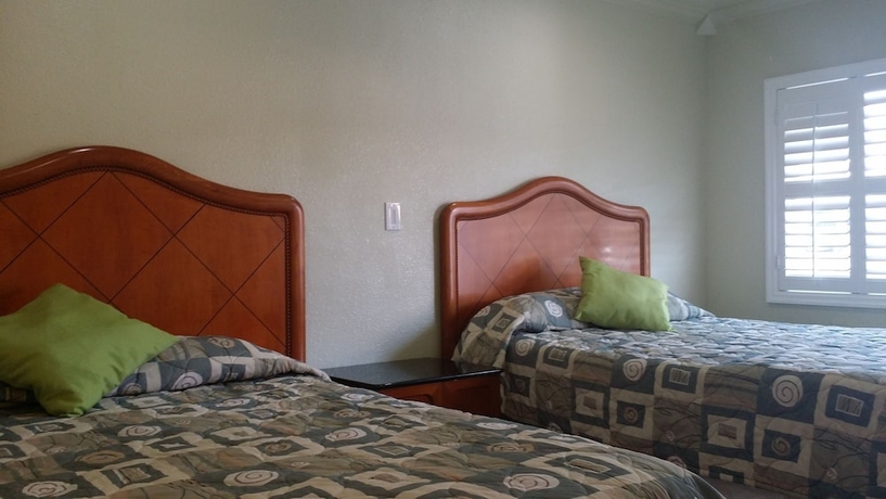 Imagen de la habitación del Hotel Travel Inn, Oakland. Foto 7