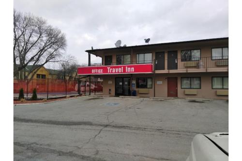 Imagen general del Hotel Travel Inn Omaha. Foto 4