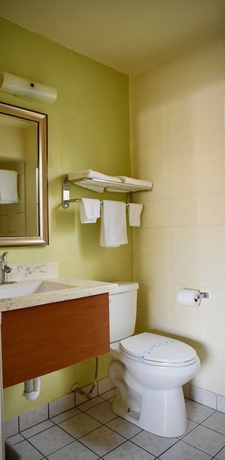 Imagen de la habitación del Hotel Travel Inn, Redding. Foto 16