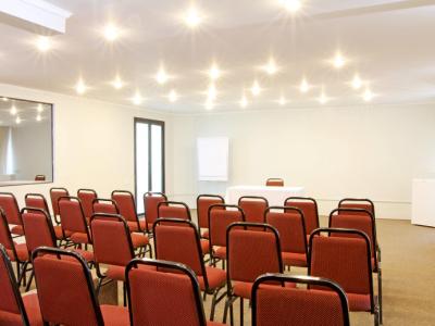 Imagen de los interiores del Hotel Travel Inn Ritz. Foto 6