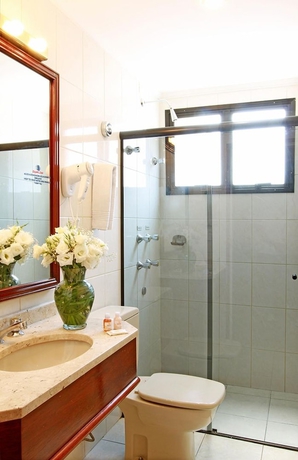 Imagen de la habitación del Hotel Travel Inn Saint Charles. Foto 8