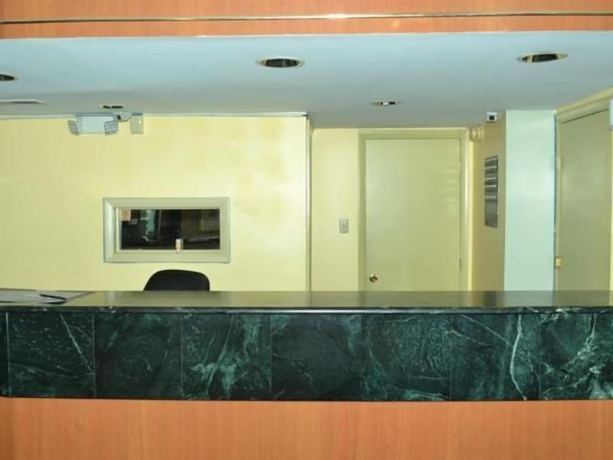 Imagen de los interiores del Hotel Travel Inn, State Road. Foto 17