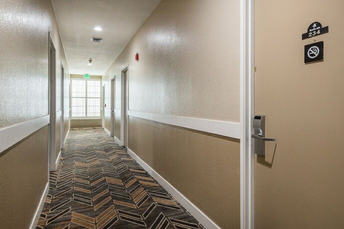 Imagen general del Hotel Travel Inn, Sunnyvale. Foto 5