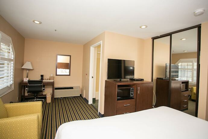 Imagen de la habitación del Hotel Travel Inn, Sunnyvale. Foto 20