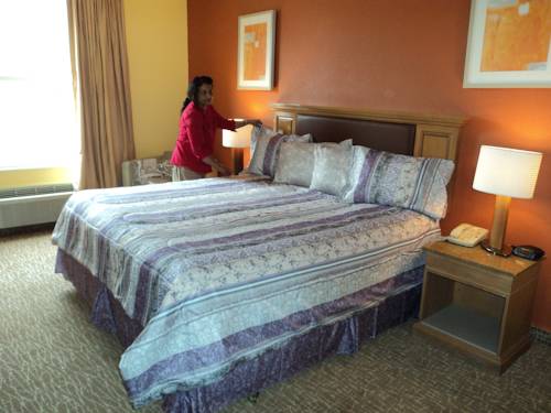 Imagen de la habitación del Hotel Travel Inn Winter Haven. Foto 6