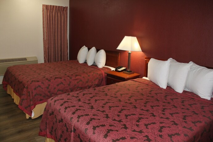 Imagen de la habitación del Hotel Travel Inn of Buford. Foto 14
