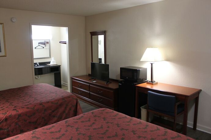 Imagen de la habitación del Hotel Travel Inn of Buford. Foto 17