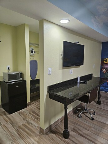 Imagen general del Hotel Travel Inn of Riviera Beach. Foto 4