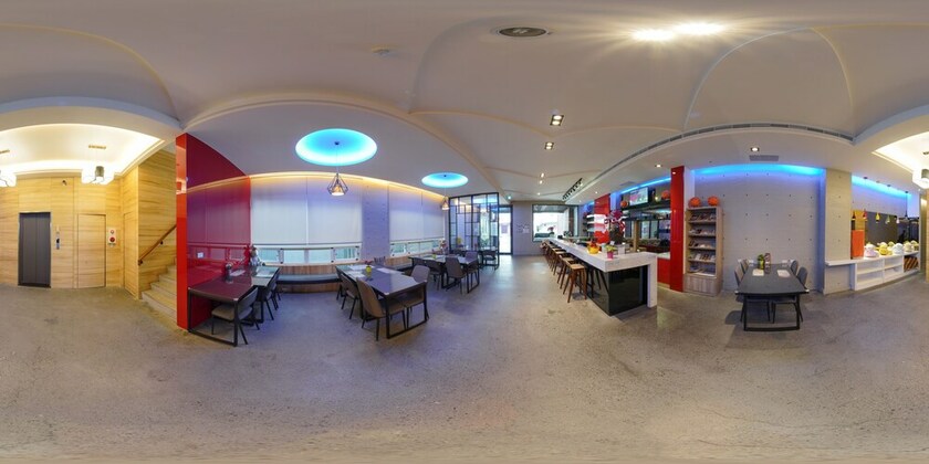 Imagen de los interiores del Hotel Travel Light Hotel. Foto 35