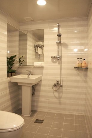 Imagen de la habitación del Hotel Travel Monster. Foto 2
