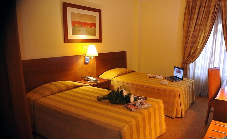 Imagen de los exteriores del Hotel Travel Park Lisboa. Foto 5