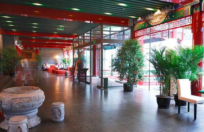 Imagen de los interiores del Hotel Traveler Inn Huaqiao Beijing. Foto 12