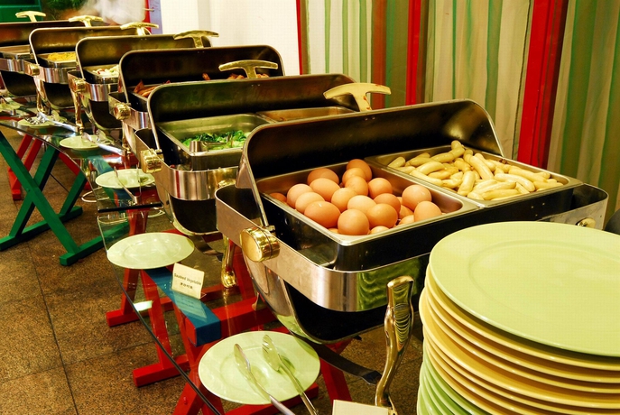 Imagen del bar/restaurante del Hotel Traveler Inn Huaqiao Beijing. Foto 2