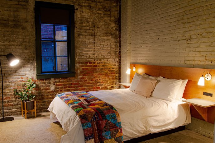 Imagen de la habitación del Hotel Travelers. Foto 8