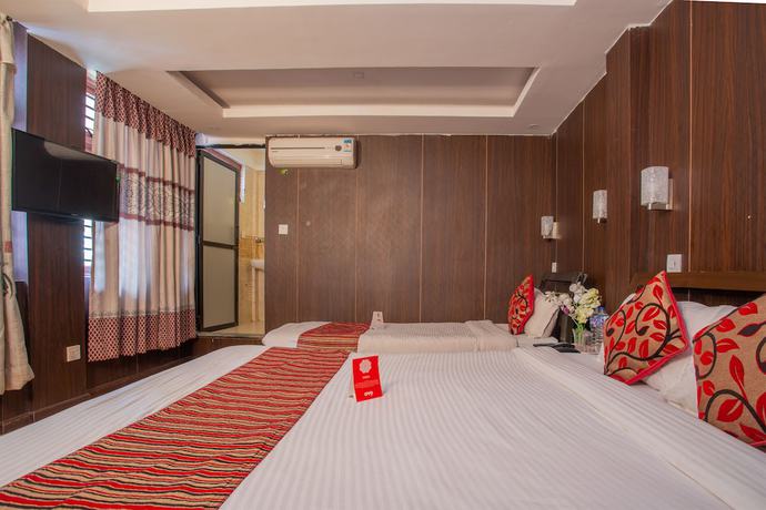 Imagen de la habitación del Hotel Traveler\'s Holiday Inn. Foto 7