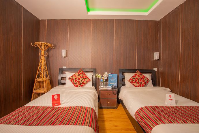 Imagen de la habitación del Hotel Traveler\'s Holiday Inn. Foto 10