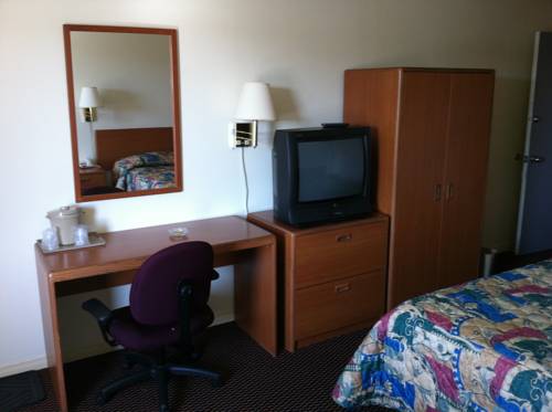 Imagen de la habitación del Hotel Travelers Inn, Belleville. Foto 5