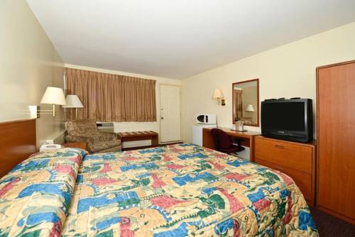 Imagen de la habitación del Hotel Travelers Inn, Belleville. Foto 9