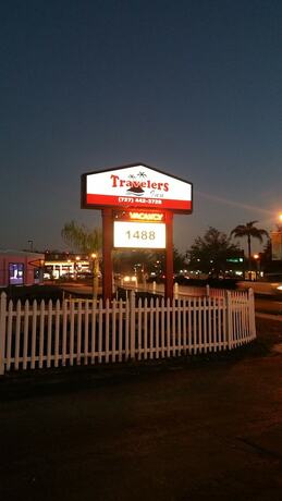 Imagen general del Hotel Travelers Inn Clearwater. Foto 4