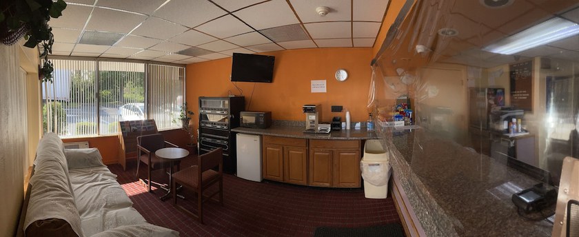 Imagen de los interiores del Hotel Travelers Inn, Dayton. Foto 18