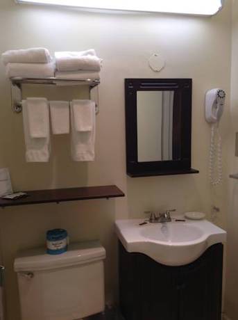 Imagen de la habitación del Hotel Travelers Inn Eugene University. Foto 9