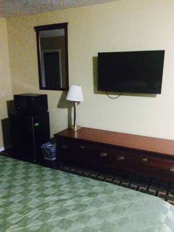 Imagen de la habitación del Hotel Traveler's Inn. Foto 3