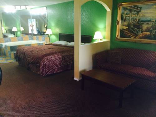 Imagen de la habitación del Hotel Traveler's Inn. Foto 5