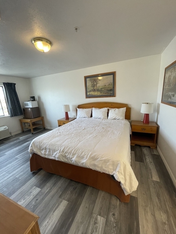 Imagen de la habitación del Hotel Traveler\'s Inn. Foto 4