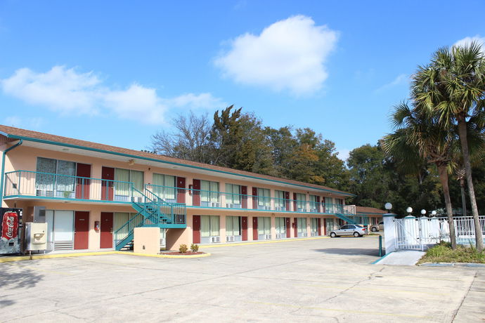 Imagen de la habitación del Hotel Travelers Inn, Gainesville. Foto 8