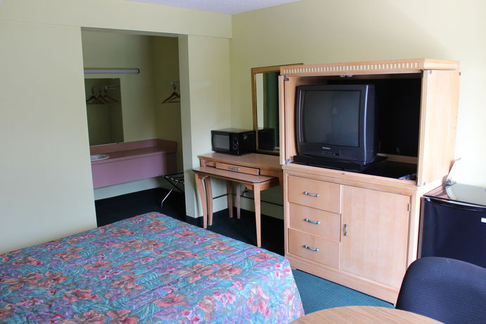 Imagen general del Hotel Travelers Inn, Gainesville. Foto 4