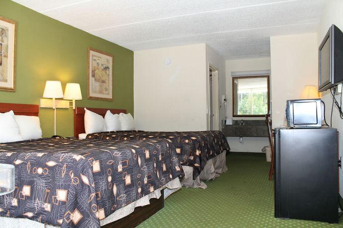 Imagen de la habitación del Hotel Travelers Inn, Kingsland. Foto 5
