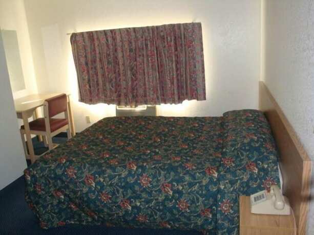 Imagen general del Hotel Travelers Inn, Lake Havasu City. Foto 4