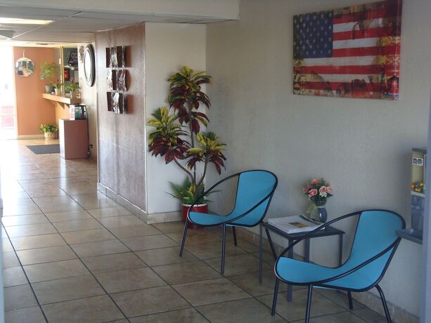 Imagen general del Hotel Travelers Inn, Lake Havasu City. Foto 6