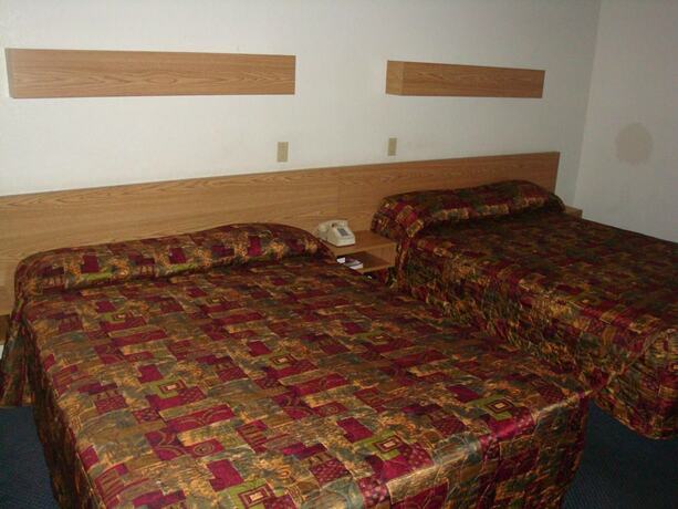 Imagen general del Hotel Travelers Inn, Lake Havasu City. Foto 9