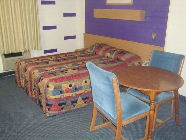 Imagen general del Hotel Travelers Inn, Lake Havasu City. Foto 11