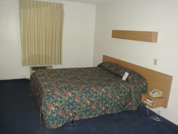 Imagen de la habitación del Hotel Travelers Inn, Lake Havasu City. Foto 19