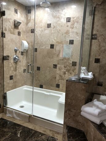 Imagen general del Hotel Travelers Inn, Lawndale. Foto 4