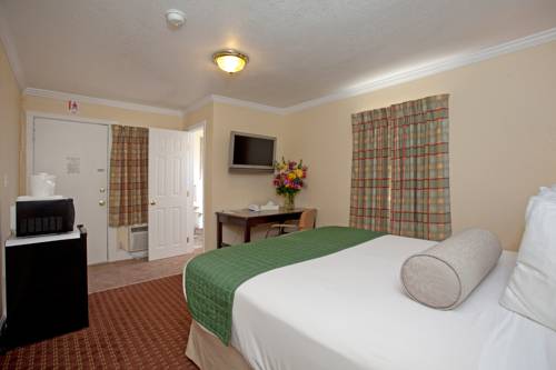 Imagen de la habitación del Hotel Traveler's Inn, Williams. Foto 6