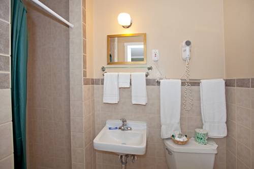 Imagen de la habitación del Hotel Traveler's Inn, Williams. Foto 12