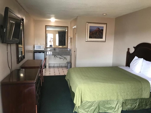 Imagen de la habitación del Hotel Travelers Inn, Winston-Salem. Foto 3