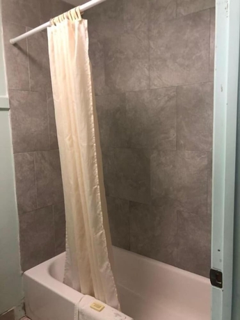Imagen de la habitación del Hotel Travelers Inn, Winston-Salem. Foto 14