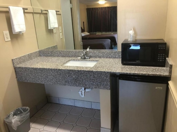 Imagen de la habitación del Hotel Travelers Inn, Winston-Salem. Foto 15